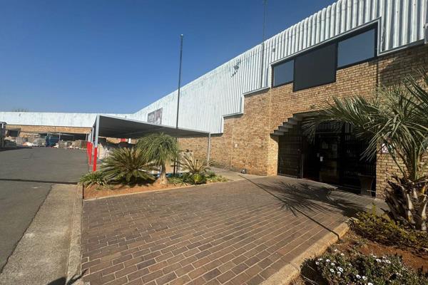 This impeccably neat and spacious stand alone industrial facility measures 6,490sqm under roof set on a 9,294sqm stand. The property ...