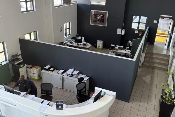 PROPERTY INFORMATION
Area: Stormill, Roodepoort
Description: Erf 344 Stormill Extension 8
Developed: Showroom/Warehouse/Yard ...