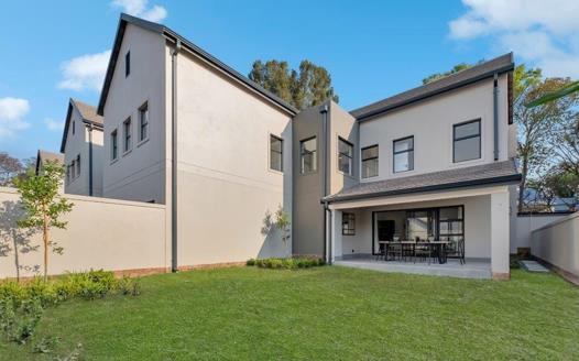 4 Bedroom Townhouse for sale in Bryanston