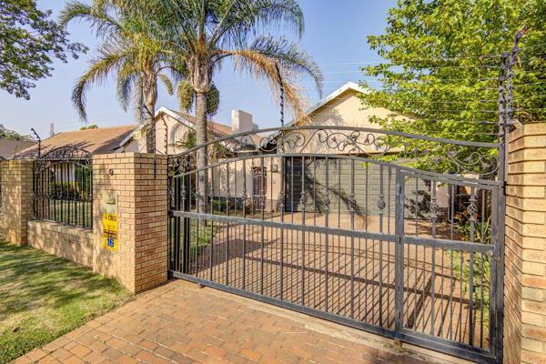 Welcome to your dream home located in the heart of Farraramere, Benoni, Gauteng! This newly available rental property offers a perfect ...