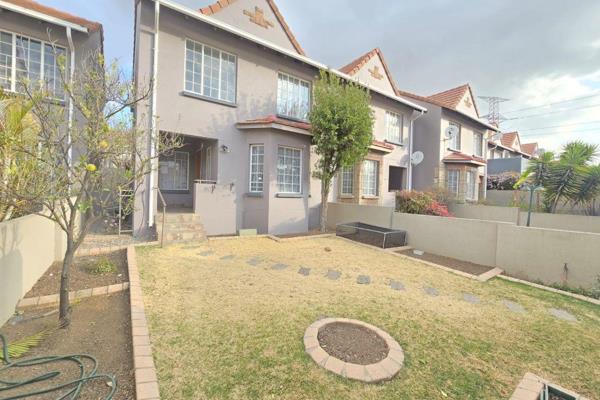 Located in the well-established secured suburb of Isandovale/Edenglen, this complex is known for its peaceful atmosphere, spacious ...