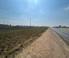 Vacant Land / Plot for sale in Mooilande