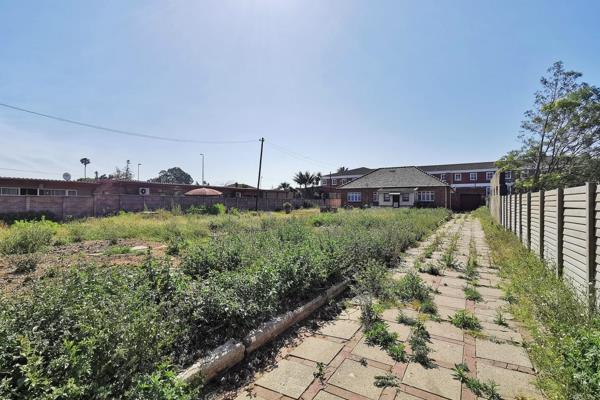 Prime Development Opportunity off 3rd Avenue, Walmer. Unlock the potential of this ...