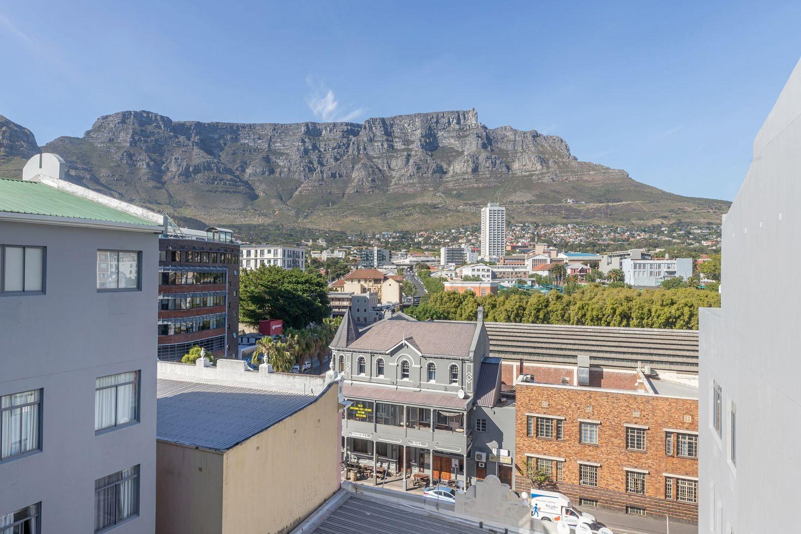 0.5 Bedroom Apartment / flat for sale in Cape Town City Centre P24