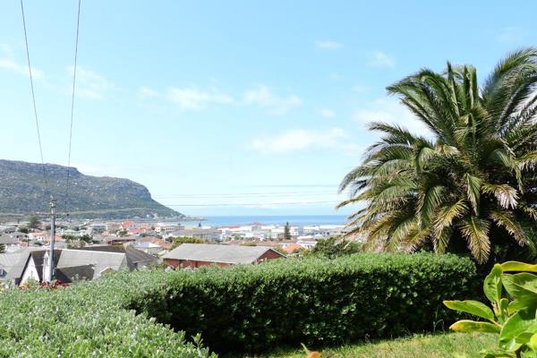 3 Bedroom House with IMMACULATE VIEWS, For Rent in Fish Hoek

Immaculate views. Perfect for young professionals!

Located in a ...