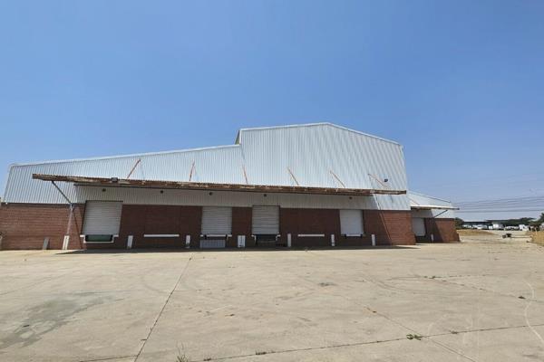Looking for a prime industrial property in a strategic location? This exceptional ...