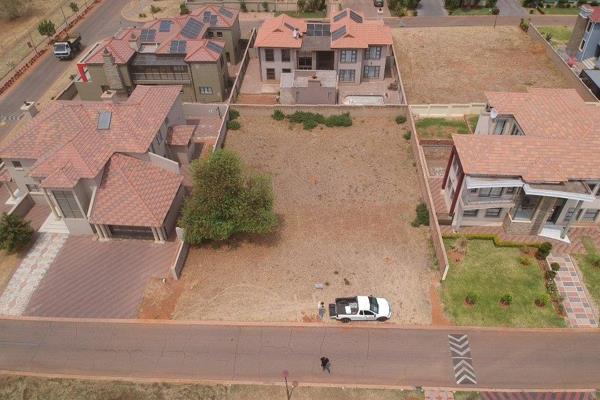 Beautiful flat stand in the popular Magalies 1
One of the last vacant stands
Perfect flat stand to build your dream home
Available ...