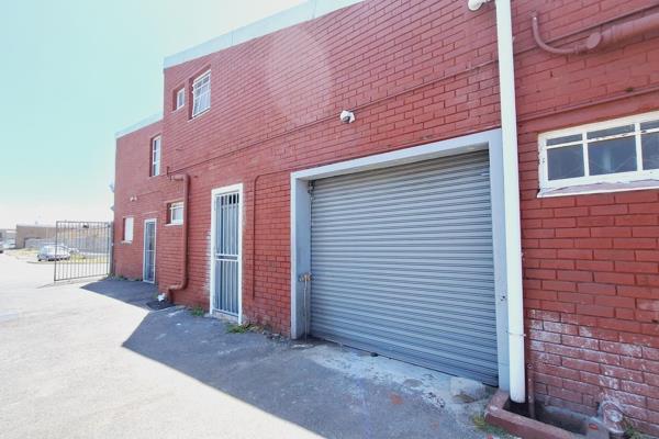 15 Endeavour Street is home to mulitple Industrial space that is set behind permiter ...