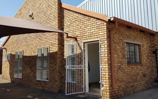 Industrial ƽ̨ for sale in Sebenza