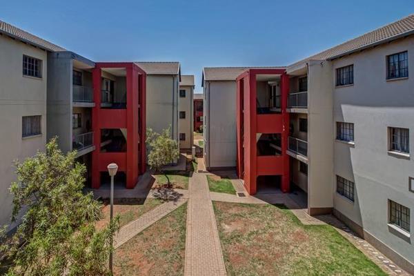 Jabulani Mews

LIMITED OFFER: REDUCED RENTALS | 25% OFF FIRST MONTH RENT | Ts &amp; Cs ...