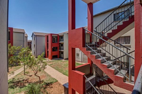 Jabulani Mews

LIMITED OFFER: REDUCED RENTALS | FIRST MONTH RENT FREE | Ts &amp; Cs ...