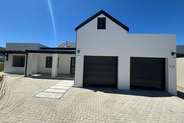 This newly built property is available to rent in the popular estate, Silwerstrand situated in Robertson. The property offers plenty of ...