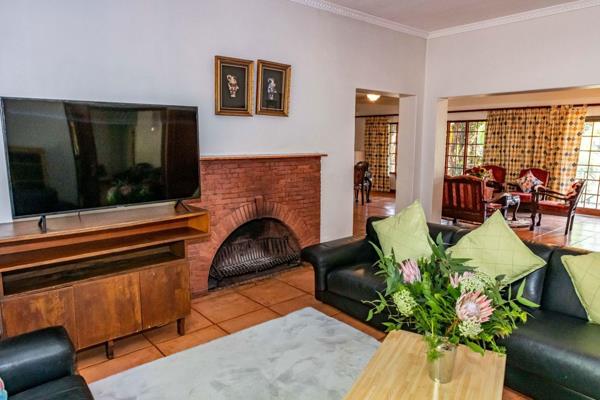 Situated in Parktown on the ridge one of Joburg&#39;s most prestigious areas. 
Renovated home with grand old character charm, wooden ...