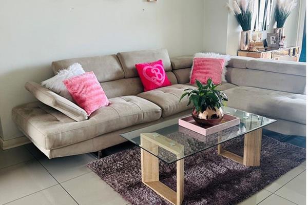 Welcome to your new home in the heart of Ruimsig, Gauteng, South Africa! This modern 2-bedroom, 2-bathroom apartment on 749 Van Staden ...