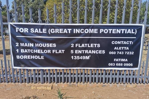 PLOT WITH TWO MAIN HOUSES, 2 FLATLETS &amp; 1 BACHELOR FLAT IN NORTON ESTATES BENONI ...