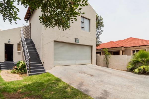 Spacious 4-Bedroom Home, nestled in the heart of the picturesque Thatchfield neighborhood!

This property is built on a large stand ...