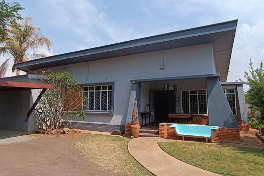 4 Bedroom House for sale in Potchefstroom South