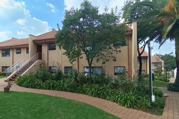 Three-Bedroom Garden Unit for Sale in Bedfordview

Discover this charming three-bedroom garden unit available in the desirable ...