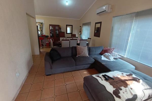 Peaceful neighbourhood is where you will find this 2 bedroom 2 bathroom house to call home.

It has a spacious lounge leading onto an ...