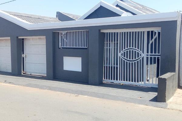 high security walls
double garage
yard fully paved
well mantained
two outside rooms 
one outside room with shower and toilet
kitchen ...