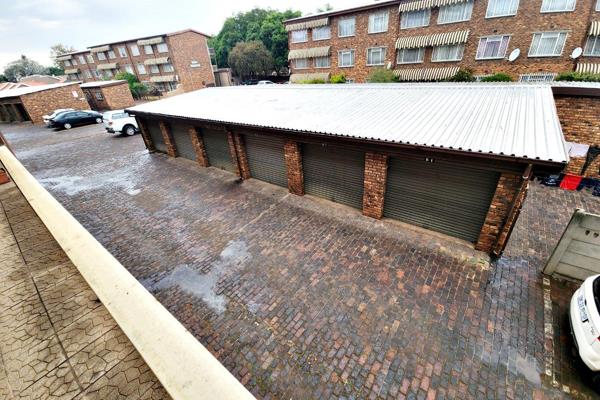 Welcome to this large and inviting first-floor apartment located in the sought-after Patri Place, Berton Park, Boksburg. Ideal for ...