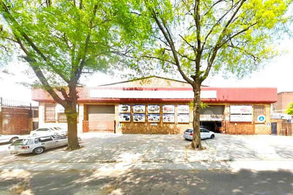 Here&#39;s an industrial property located in the heart of Benoni&#39;s industrial hub. ...