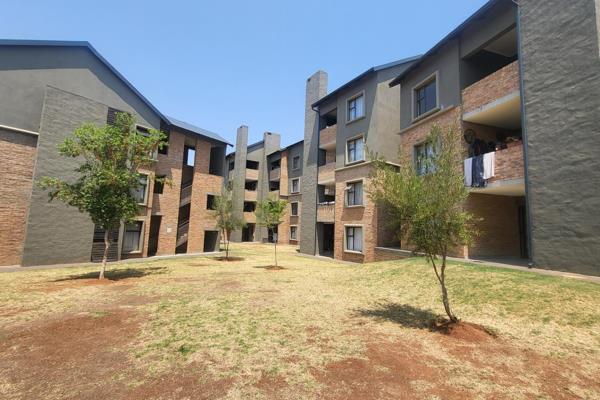 A neat two bedroom one bathroom apartment in Noah’s Village Complex in Pomona, Kempton Park, available to rent for immediate occupation ...