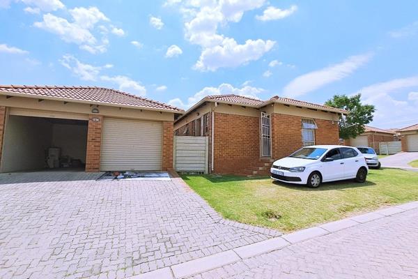 Nestled in the quiet streets of thatch hill. This modern town house screams tranquility as you enter the estate. It features three bedrooms and two bathrooms and a double garage. The place is not far from the N1 and R55 making it easy to go shopping malls and schools.  Ample ...