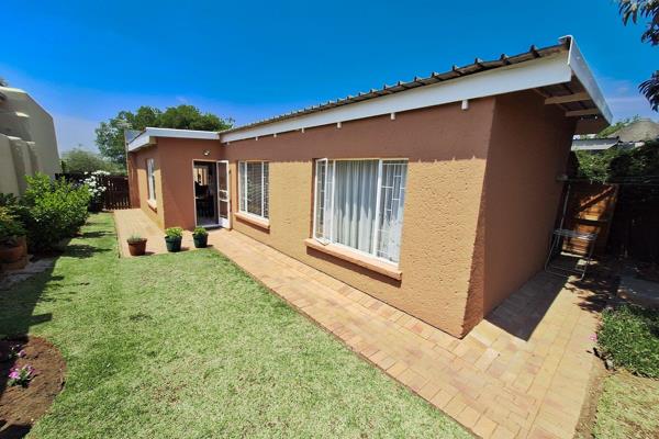 This neat property has the following on offer:
- Two bedrooms (BIC)
- One full ...