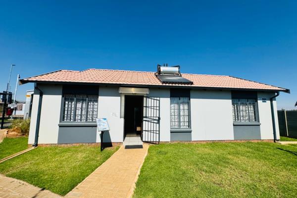 A Charismatic 3 Bedroom house in Sky City, Alberton.

#MovelnNow! Step into this newly built haven that effortlessly fulfills your ...