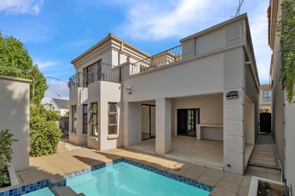 ON SHOW this Saturday 23 November from 11:00 to 13:00. Please contact the agent to book your viewing timeslot.
Exquisite cluster home ...