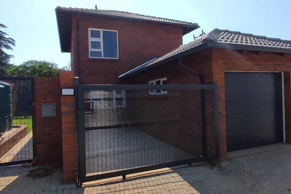 Charming 2 Bed, 2 Bath (1 Bath &amp; 1 Shower) Townhouse in Krugersdorp - Your Perfect ...