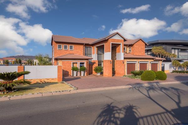 This family home, situated in a Secure Estate offers a comfortable and versatile open ...