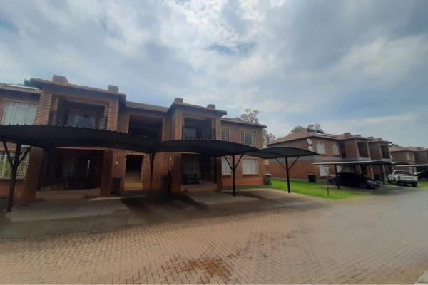 Three-bedroom Apartment in Waterval East, Security Complex available from 1 November ...