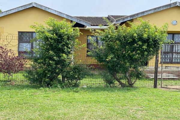 Welcome to this spacious family home that is situated in Ngwelezane. It consist of 3 spacious bedrooms, 2 bathrooms, spacious lounge. ...