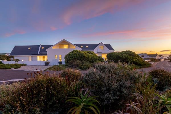 Luxurious Coastal Retreat in Grotto Bay Private Nature Reserve

Nestled within the ...