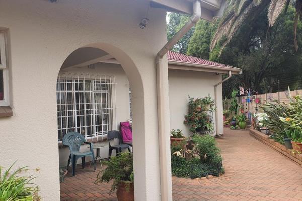 This house will steal your heart!  A very charming and well kept 4 bedroomed house with ...