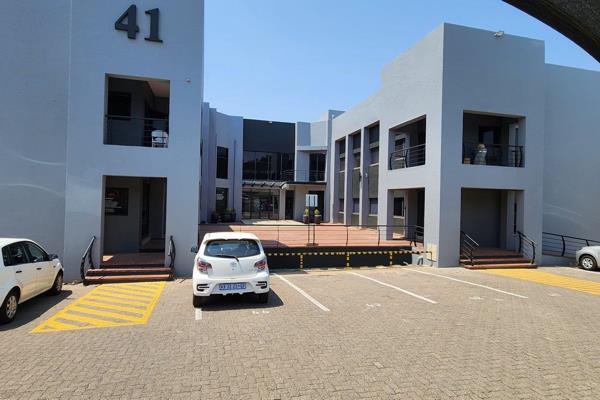 Ground Floor Office Unit Available for Lease – Kyalami Boulevard
Location: Ground ...