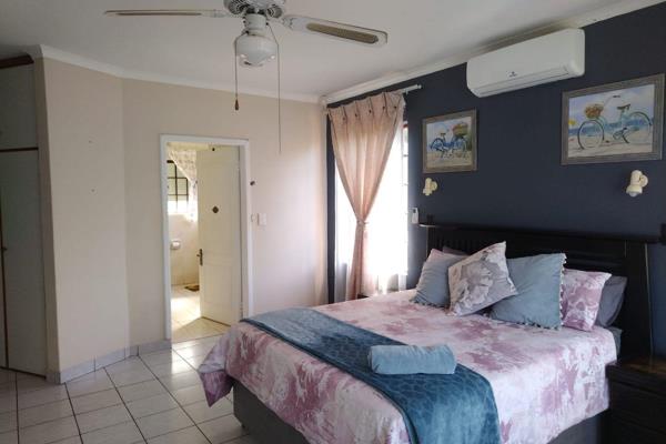 Spacious and fully fitted 4 bedroom house. Ideal corporate accommodation. The property is situated within easy reach of beaches ...