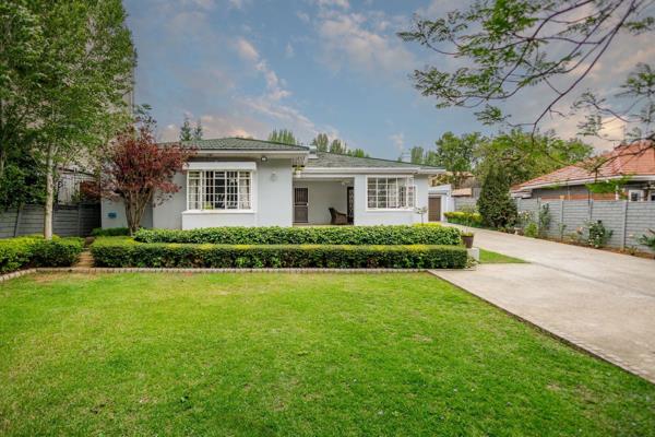 Inviting Offers from R2.595 million.

This enchanting home in the heart of Greenside, is perfectly positioned between the vibrant ...