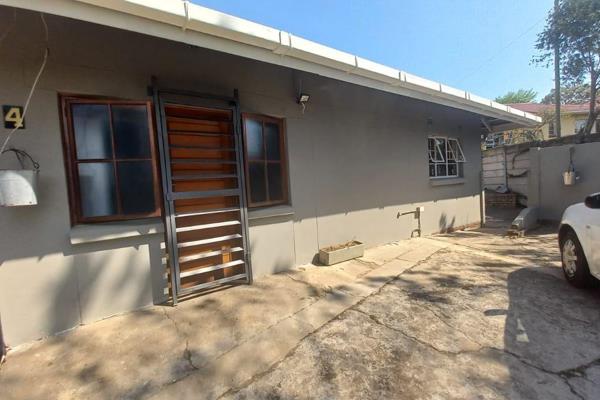 Rentals Dot Com Asante is excited to welcome this well kept FULLY FURNISHED bachelor Flat in Fortgale, Mthatha.

This beautiful ...