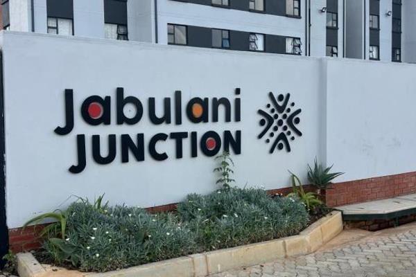 Welcome to your new sanctuary at Jabulani Junction! This delightful 2-bedroom, 1-bathroom house perfectly blends comfort and style ...