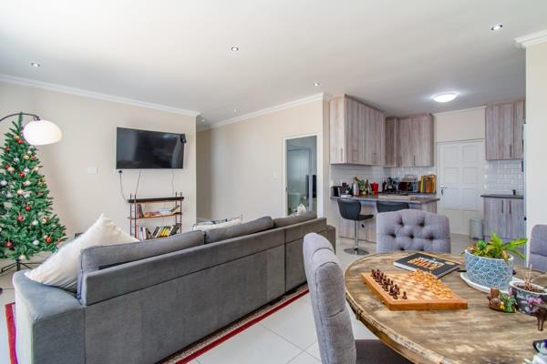 SOLE MANDATE
This modern 3 bedroom home is in the Scienic and Popular Estate of ...