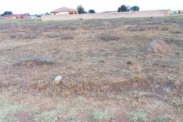 1700 sqm vacant land for sale in the lovely neighbourhood of Nigel.
This is a great opportunity for you to build rental rooms and ...