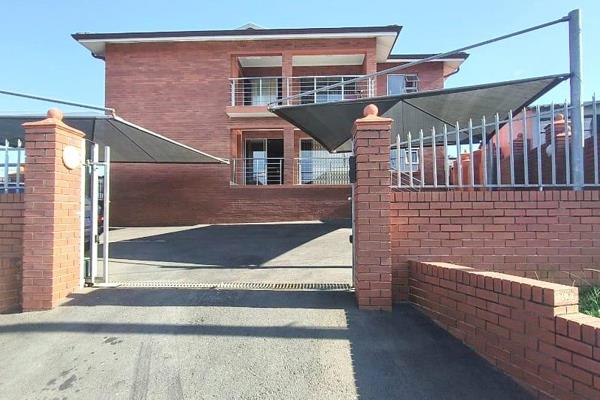 Lucrative Investment Opportunity! 
This income-generating property offers a monthly rental income of around R26,000. With minimal ...