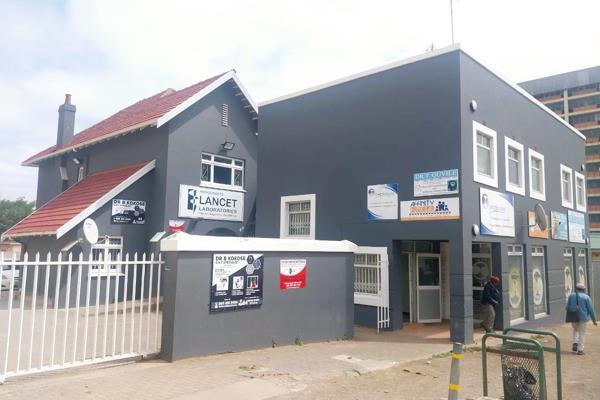 ACK Properties is pleased to present to you this Immaculate fully tenanted commercial property
It is situated in the Middle of the ...