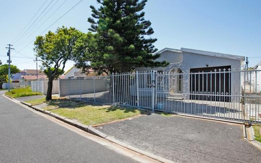 3 Bedroom House for sale in Crawford