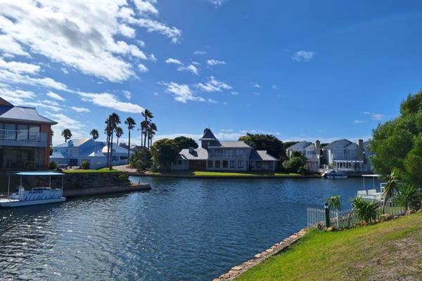 Nestled within the prestigious Marina Martinique Lifestyle Estate, this waterfront vacant plot embodies the epitome of coastal living ...