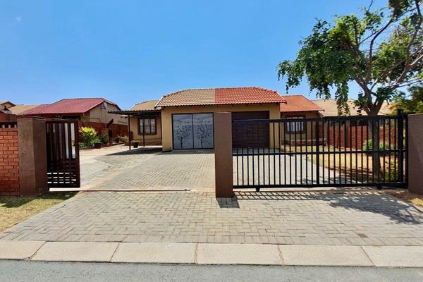 Immaculate Townhouse for sale at Elan Street, Eleadah, West Rand Cons Mines.

This is ...