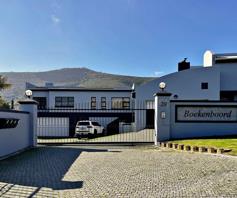 House for sale in Plattekloof 3